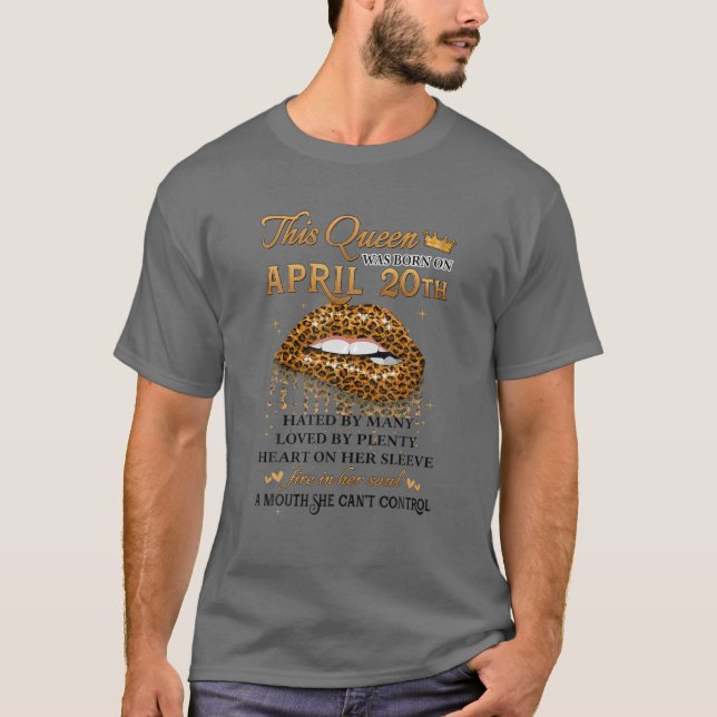 Denna drottning föddes den 20 april i Leopard T Shirt (Framsida)