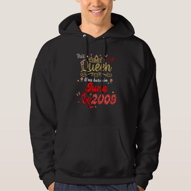 Denna drottning föddes i juni 2009 hoodie (Framsida)