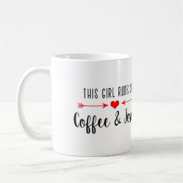 Denna flicka kör på kaffe och den Jesus | muggen Kaffemugg
