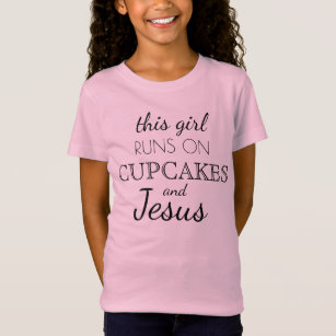 Denna flicka kör på muffins och Jesus flickor Tee Shirt
