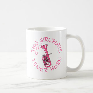 Denna flicka spelar Tenor Horn, kvinnlig Brass Mus Kaffemugg