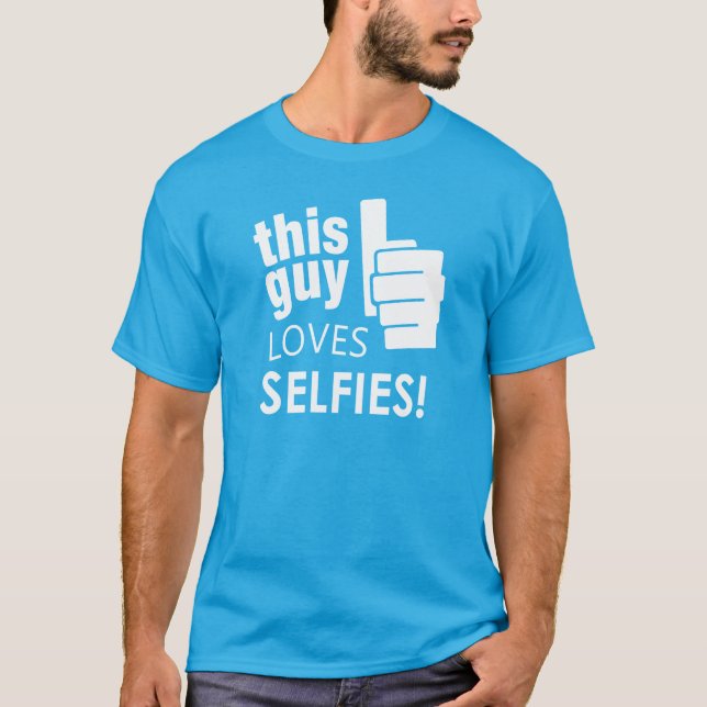 Denna grabb älskar Selfies! Tee (Framsida)