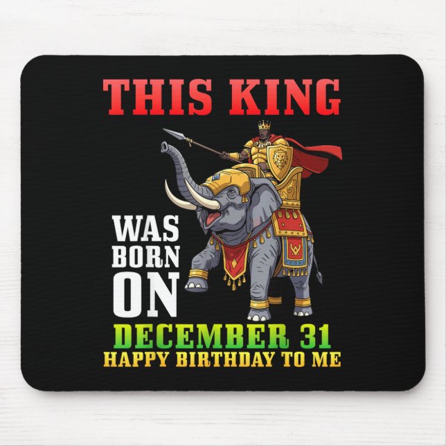 Denna kung föddes den 31 december Grattis på födel Musmatta (Framsidan)