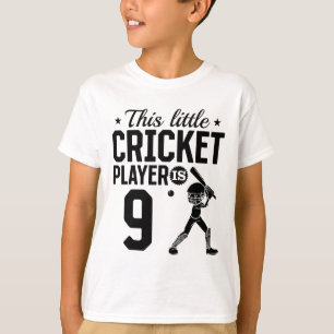 Denna lilla cricketspelare är 9 år gammal - 9-årsd t shirt