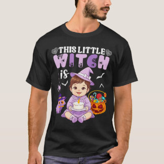 Denna lilla häxa är 1 år födelsedag halloween t shirt