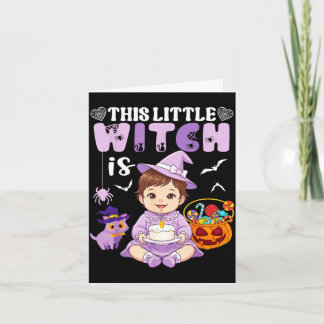 Denna lilla häxa fyller 1 år födelsedag halloween kort