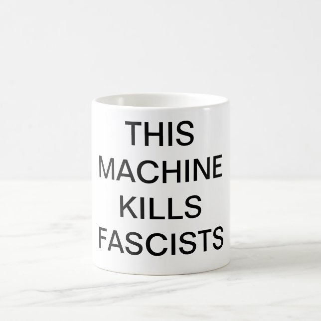 DENNA MASKIN DÖDAR FASCISTSmuggen Kaffemugg (Center)