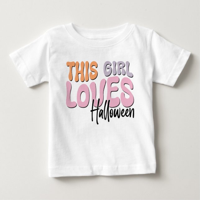 Denna tjej älskar Halloween T Shirt (Framsida)