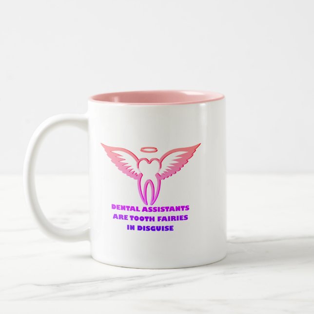 Dentalassistenten Tandfenad Rosa Mugg (Vänster)