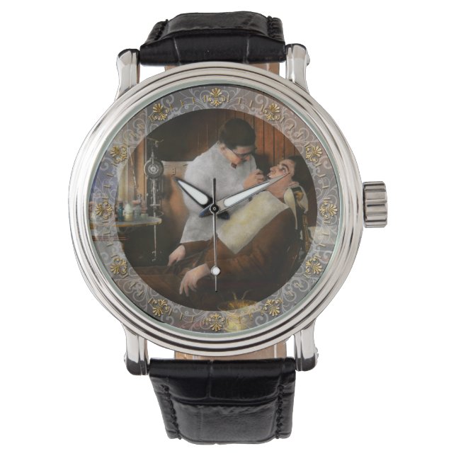 Dentist - Ett skarpt beslut - 1917 Armbandsur (Framsida)