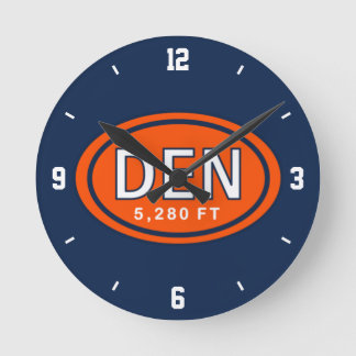 Denver Colorado 5.280 FT orange- och blåttfotboll Rund Klocka