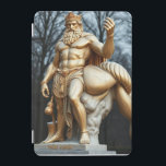 Der größte Held aller Zeiten – Herkules in Gold iPad Mini Skydd<br><div class="desc">Majestätisch und unbesiegbar steht Herkules – der größte Held aller Zeiten. In dieser goldenen Statue wird seine göttliche Kraft und sein heldenhafter Geist eingefangen. Ein Symbol für Mut,  Stärke und unsterbliche Legenden,  das Vergangenheit und Mythos in einem einzigen Blick vereint.</div>