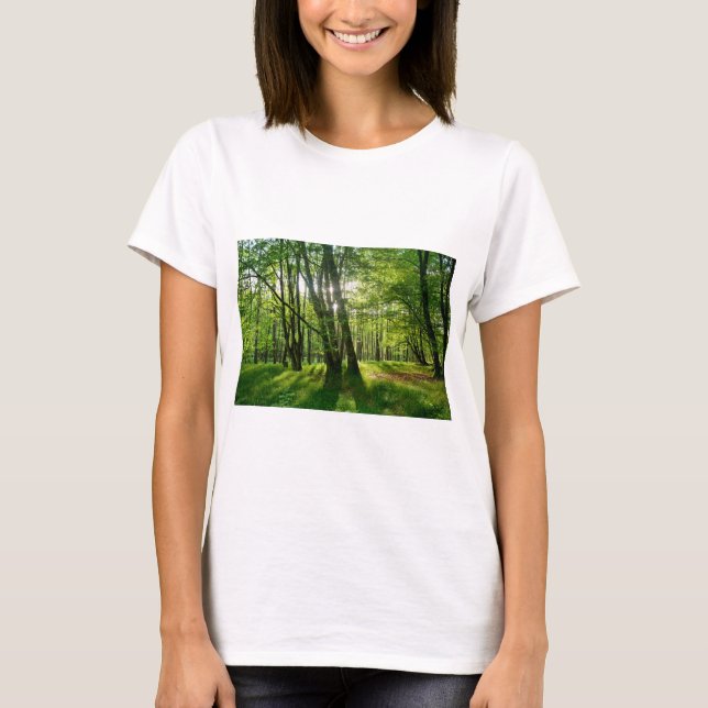 Der Wald im Frühling T Shirt (Framsida)