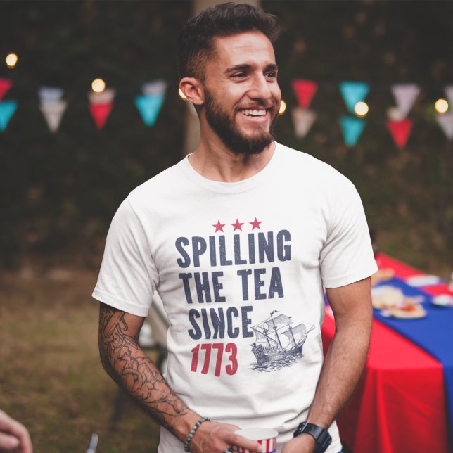 Derramar el té desde 1773 Patriotica 4th julio T Shirt (Skapare uppladdad)
