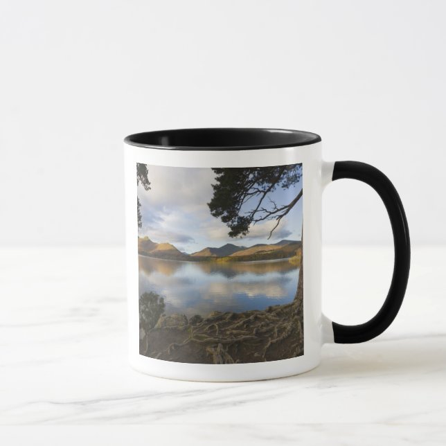 Derwentwater, Lake District, Cumbria, England Mugg (Höger)