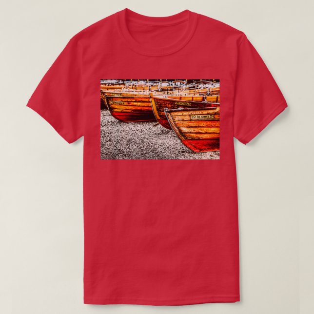 Derwentwater Wooden Roring Boths T Shirt (Design framsida)