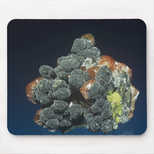 Descloizite på Calcite Musmatta (Framsidan)