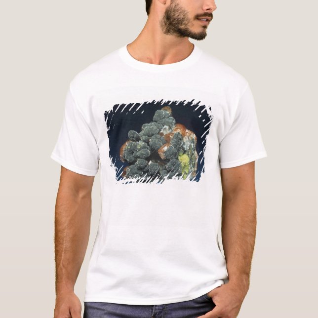 Descloizite på Calcite T-shirt (Framsida)
