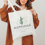 Desert Cactus Bachelorette Party Tygkasse<br><div class="desc">Välkomna gäster till er destination, bachelorette helg med den söta personligen tote bags. Utformningen har en illustration av grönten som fylls av stjärnor, med party-målet under (visas med Scottsdale) i klassiskt serif-tecken. Lägg till händelsen namn under med handskrivet kursivt skript, liksom året. Färg kan ändras för att matcha det färg...</div>