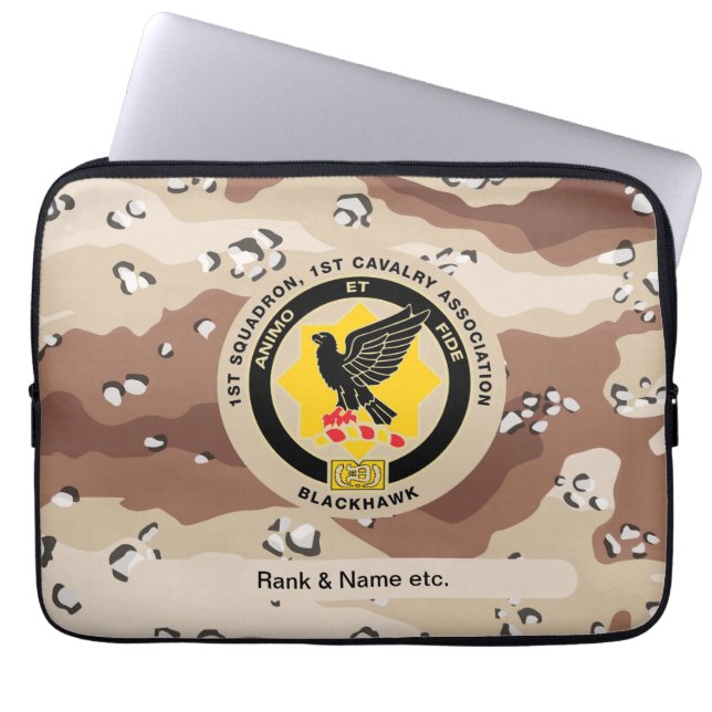 Desert Camo Association Laptop sleeve (Framsidan)
