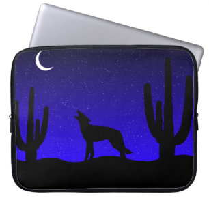 Desert Coyote Howling i Måne Laptop Fodral