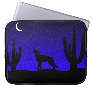 Desert Coyote Howling i Måne Laptop Fodral