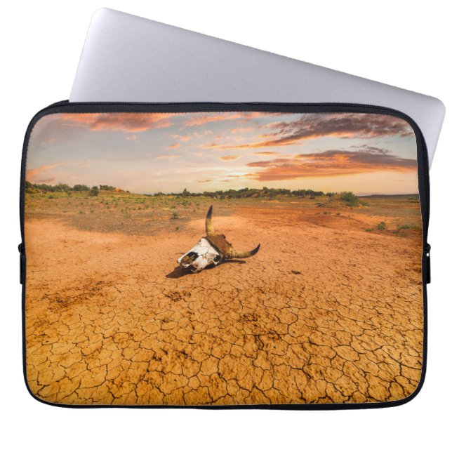 Deserts | Desert med Cow Skull Laptop Fodral (Framsidan)