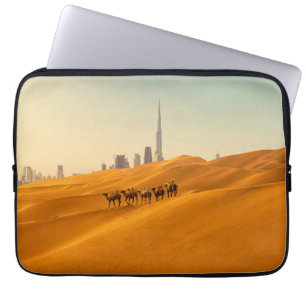 Deserts Dubais Skyline View med Camels Laptop Fodral