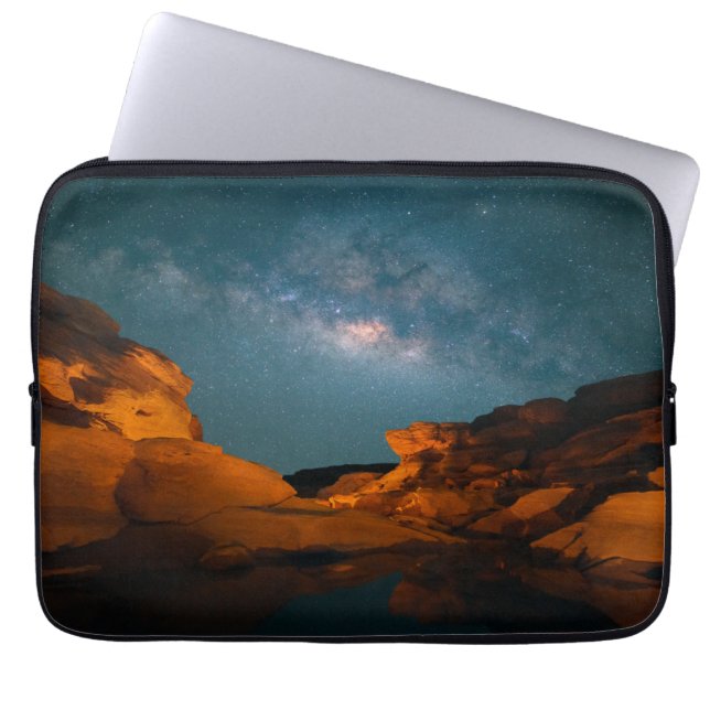 Deserts | Sam Pan Bok Night Time Thailand Laptop Fodral (Framsidan)