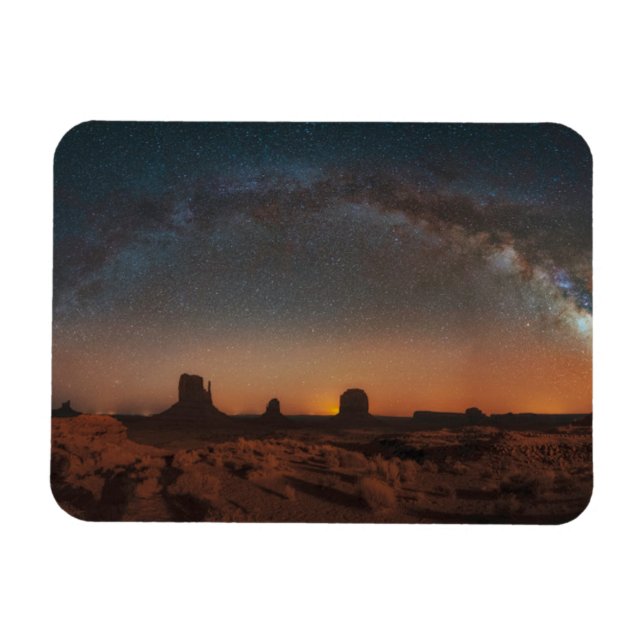 Deserts | Starry Himlar över ett ökenlandskap Magnet (Horisontell)