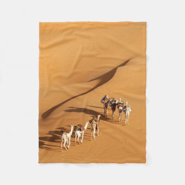 Deserts | Tuareg Walk med Camels Fleecefilt (Framsidan)