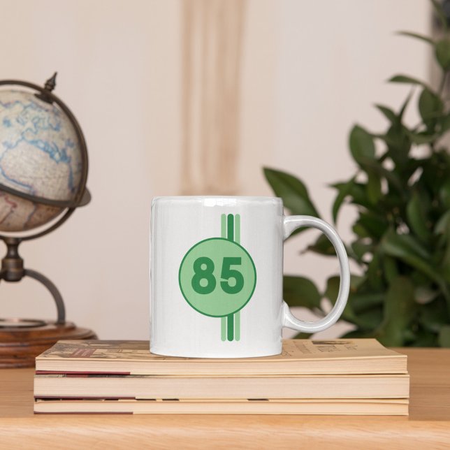 Design 85 i grönt om myntgrönt med rand kaffemugg (Skapare uppladdad)