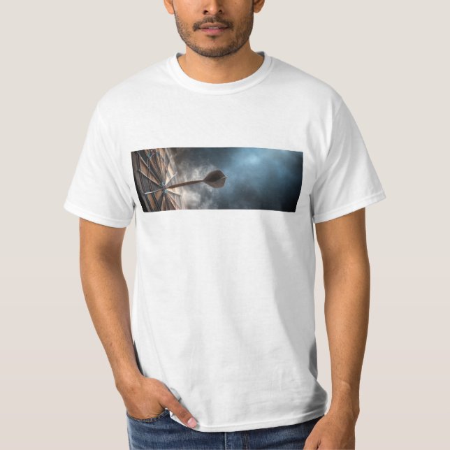 Design fléchette dramatique Hit Me With Your Shot T Shirt (Framsida)