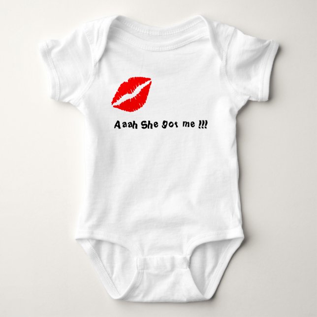 DESIGN för KYSS för babygrow för babyTshirtvest T Shirt (Framsida)