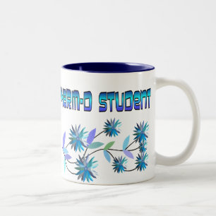 Design för Pharm D studentblåa blommor Två-Tonad Mugg