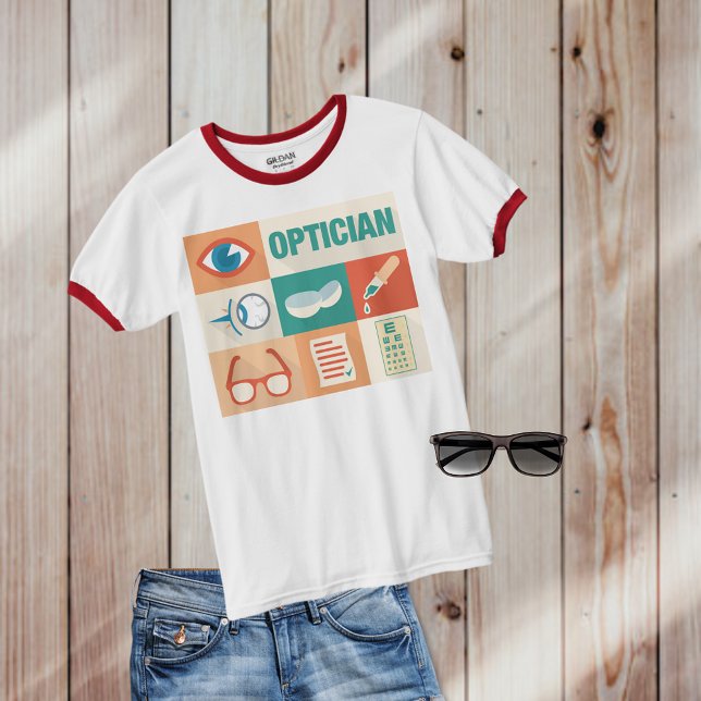 Designad för professionell Optician Iconic Tee Shirt (Skapare uppladdad)