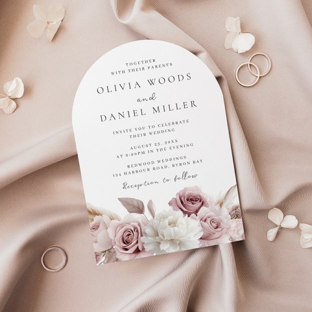Designer Arch Blush Rose & White Floral Wedding Inbjudningar (Skapare uppladdad)
