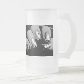 Designer Fingernails Frostat Ölglas