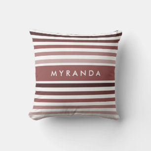 Designer Ombre Rand med Namn i Rosy Brown Kudde
