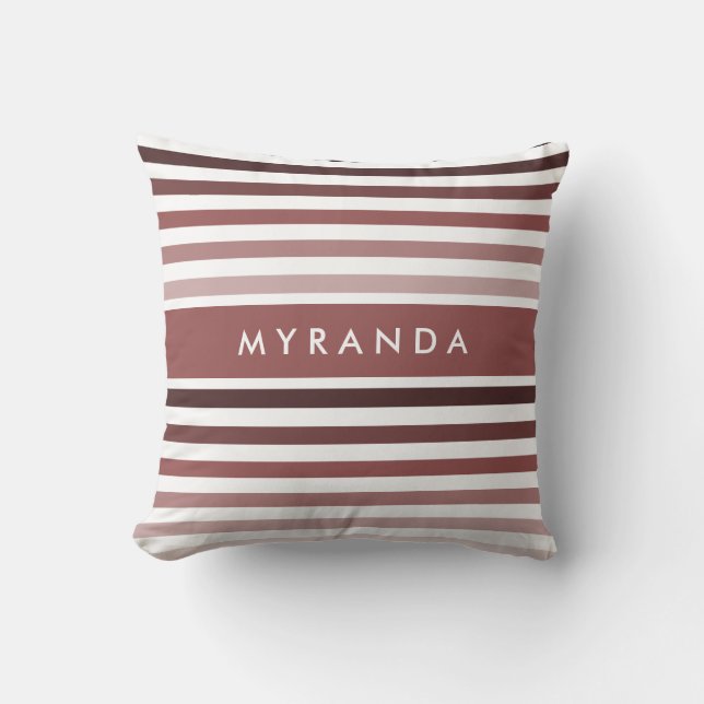 Designer Ombre Rand med Namn i Rosy Brown Kudde (Framsida)