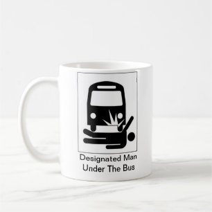 Designerad man under bussmuggen kaffemugg