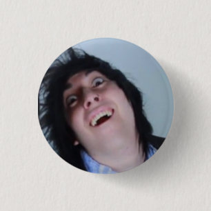 Destery knäppas knapp
