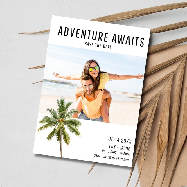 Destinationsfoto för strutsfåglar i äventyr Bröllo Spara Datumet (Adventure Awaits Beach Destination Photo Wedding Save The Date)