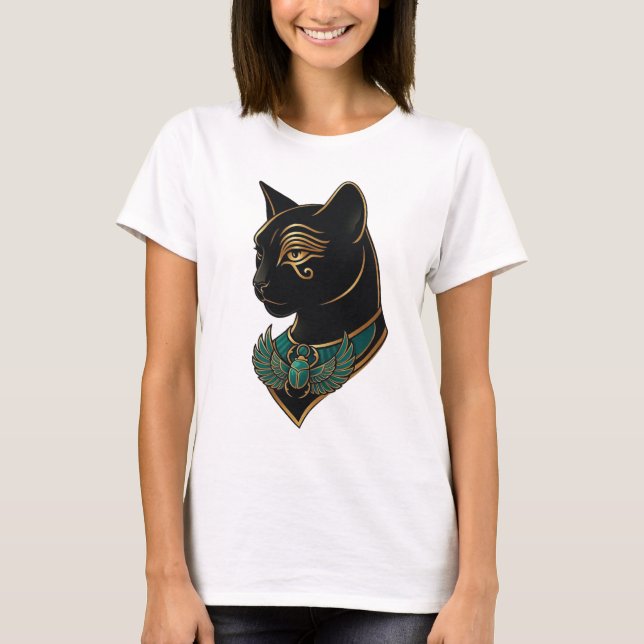 Det antika egyptiska Bastet Cat med Scarab Necklac T Shirt (Framsida)