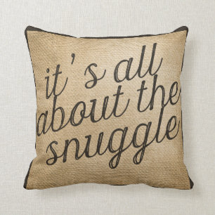 Det är all om Snugglevintageburlapen Kudde