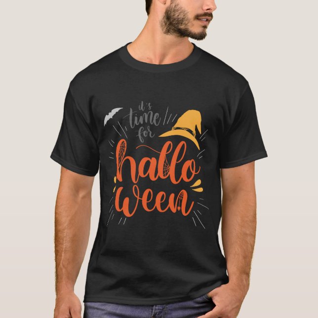 "Det är dags för Halloween"-väskan T Shirt (Framsida)