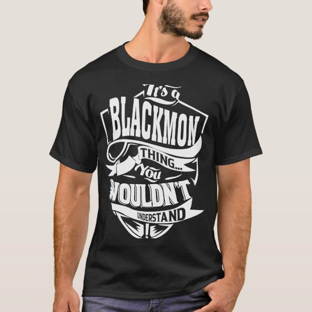 Det är en BLACKMON Sak T Shirt (Framsida)