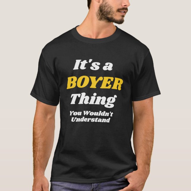 DET ÄR EN BOYER SAK DU SKULLEu2019T FÖRSTÅ Fam T Shirt (Framsida)