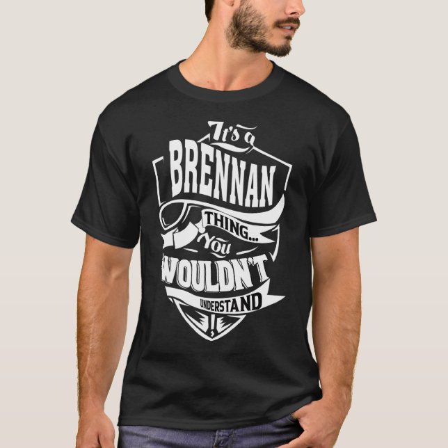 Det är en Brennan Sak T Shirt (Framsida)