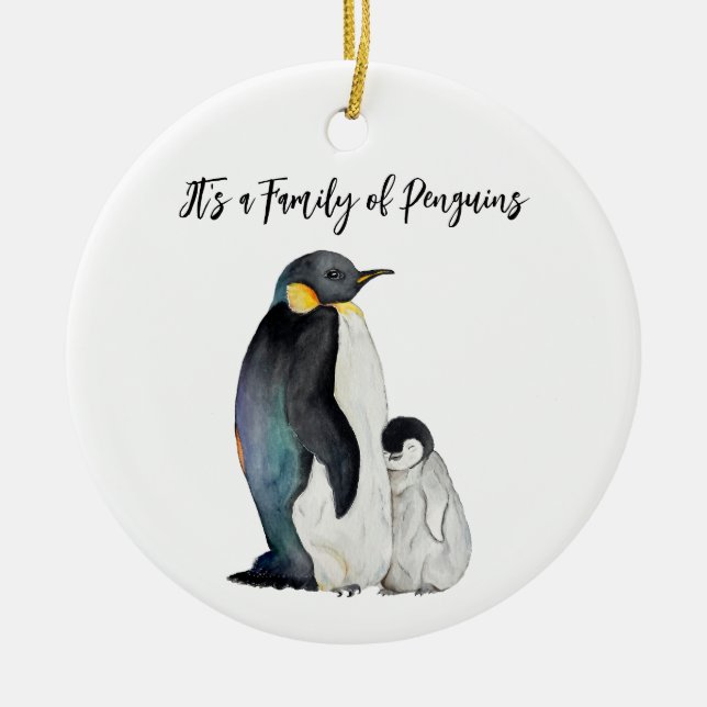 Det är en familj av penguiner vattenfärg teckning julgransprydnad keramik (Framsidan)